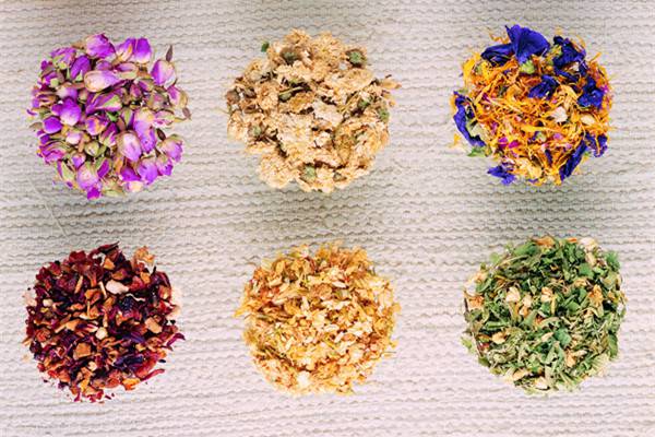 多喝這10種排毒花茶，美容又健康