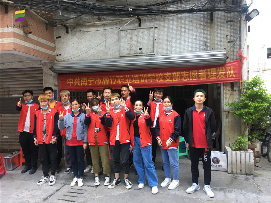 爺爺奶奶的理發(fā)問題，我們承包啦