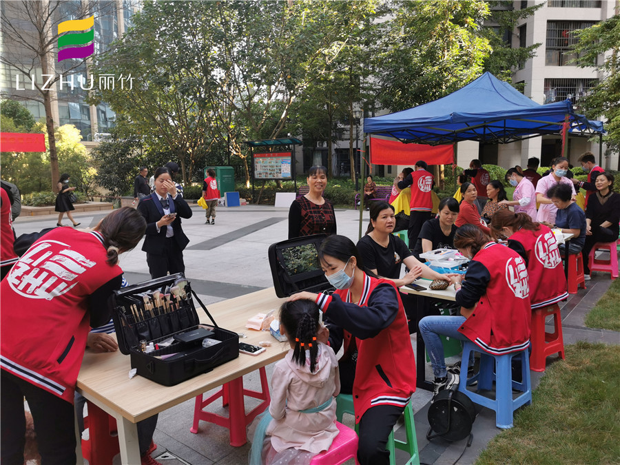 快來??！免費做美容美發(fā)美甲化妝