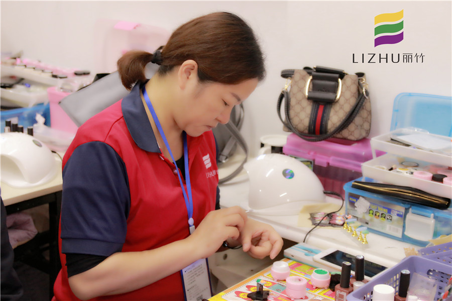 美甲學(xué)員感言：感謝認識老師同學(xué)