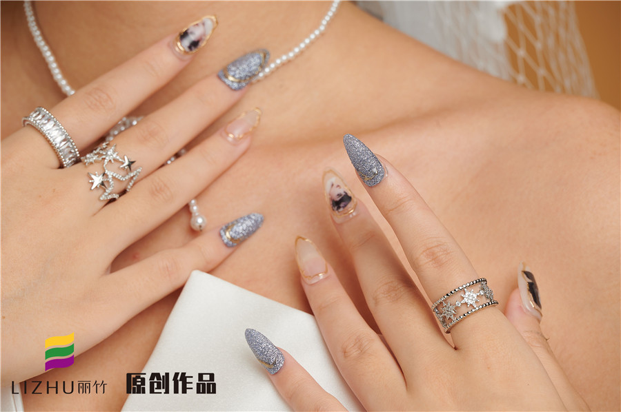 南寧美甲培訓(xùn)：涂指甲注意事項