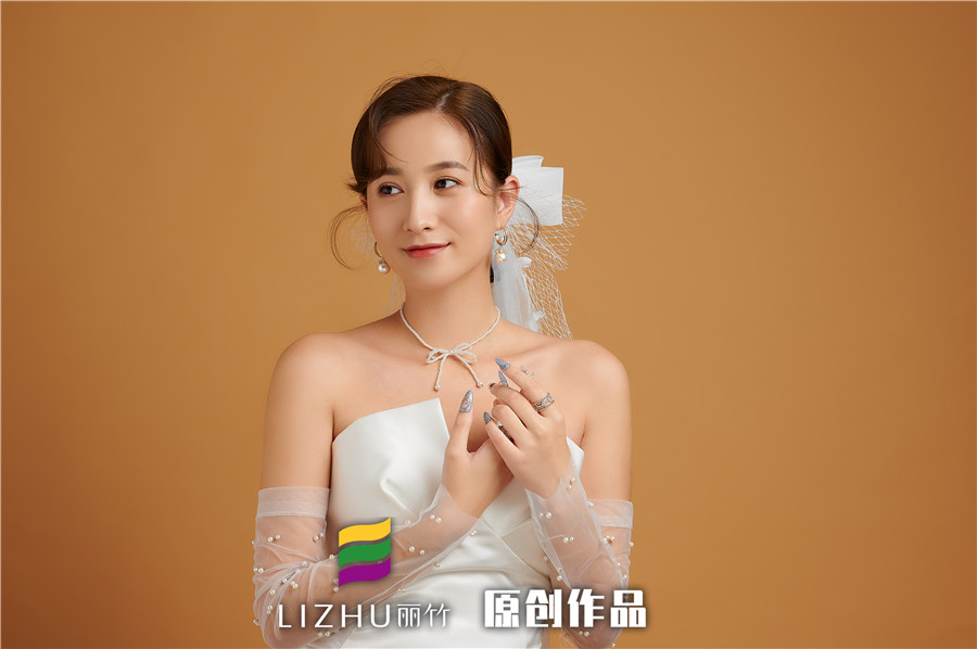 1609916733938255.jpg 麗竹11月妝面3916.jpg