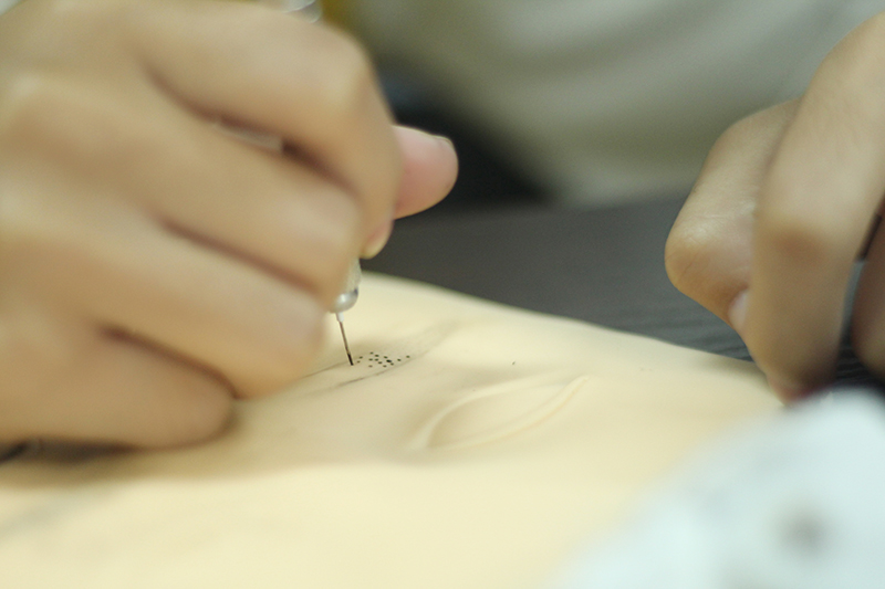 紋繡在假皮練習的技巧，南寧專業(yè)紋繡給你支招