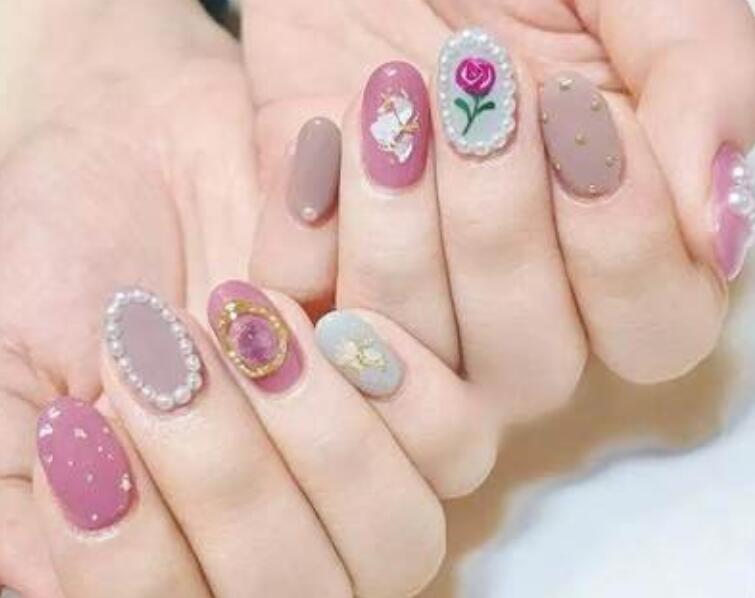 美甲怎么保養(yǎng)更持久？南寧專業(yè)美甲培訓(xùn)告訴你