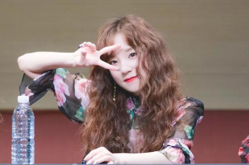 一次性羊毛卷怎么弄？南寧人氣高的美發(fā)學校來教你