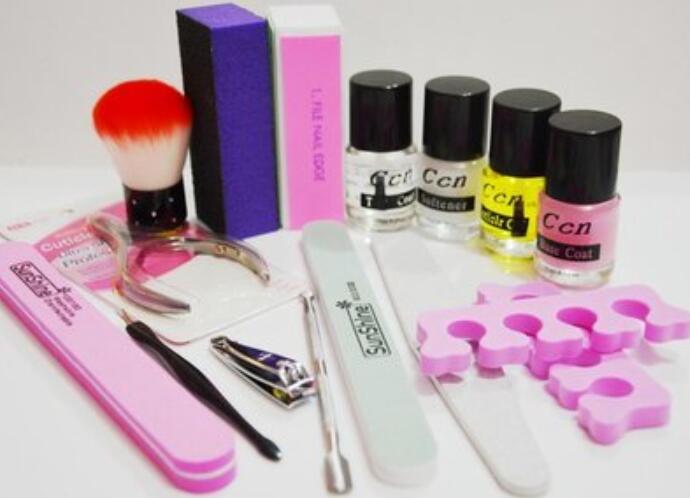 從事美甲行業(yè)需要哪些工具？廣西美甲培訓(xùn)班幫你列清單