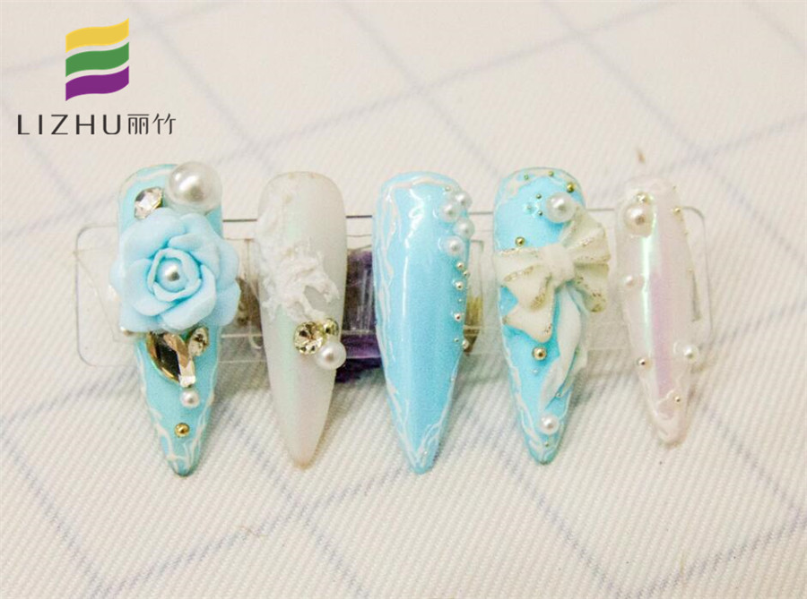 為什么要涂美甲封層？南寧技術(shù)好的美甲學(xué)校告訴你