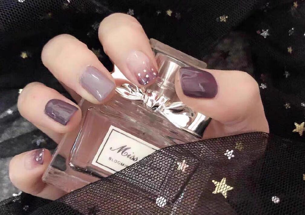 廣西美甲學(xué)校推薦：溫柔感十足的美甲