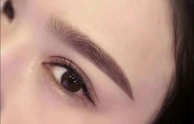 紋繡基礎(chǔ)知識(shí)內(nèi)容：紋眉補(bǔ)色后顏色會(huì)淡嗎？