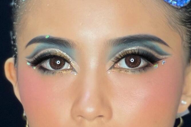 可甜可咸，美美噠眼妝~