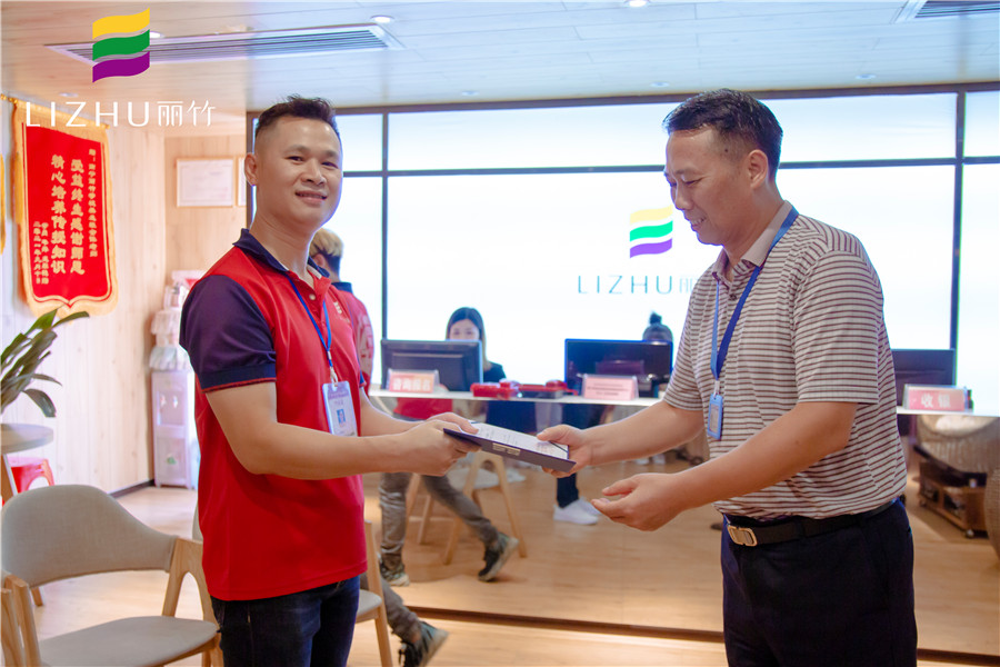 南寧美發(fā)學(xué)校畢業(yè)學(xué)員感言：感謝感謝！