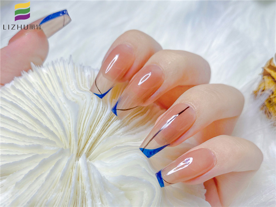 南寧美甲培訓(xùn)作品：法式美甲