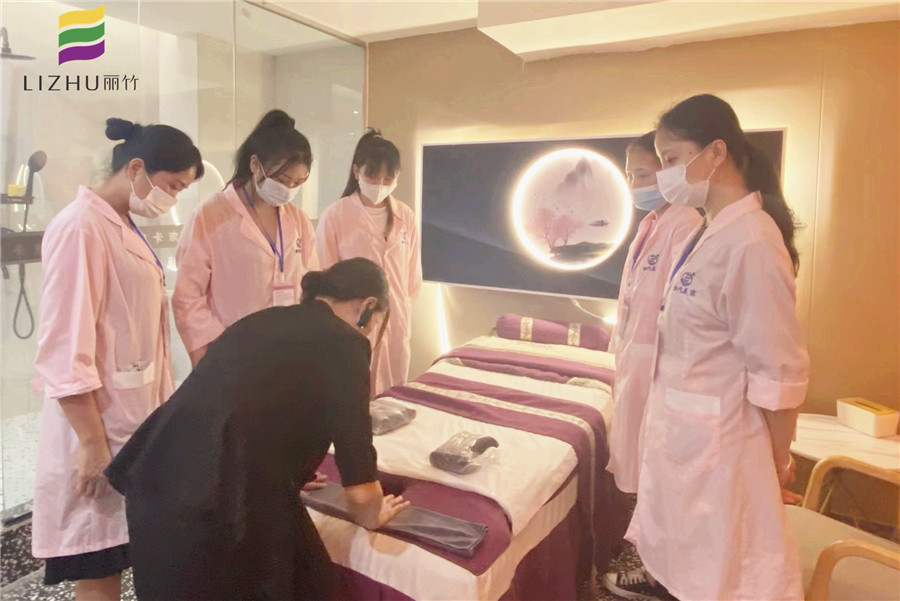 南寧美容學校就業(yè)實習，提前感受崗位技能及素養(yǎng)