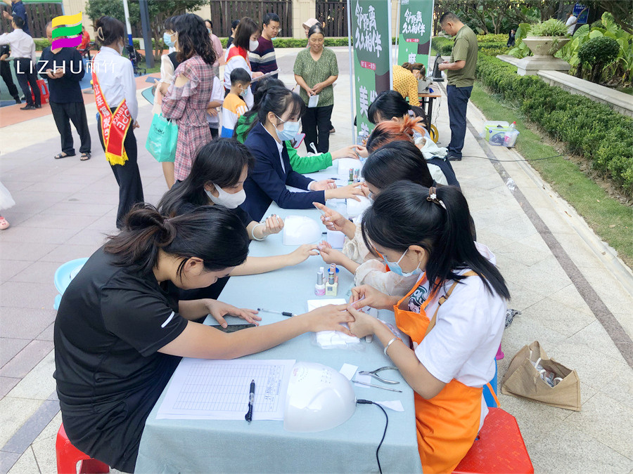 南寧美甲公益活動(dòng)外出實(shí)踐，收獲好評(píng)