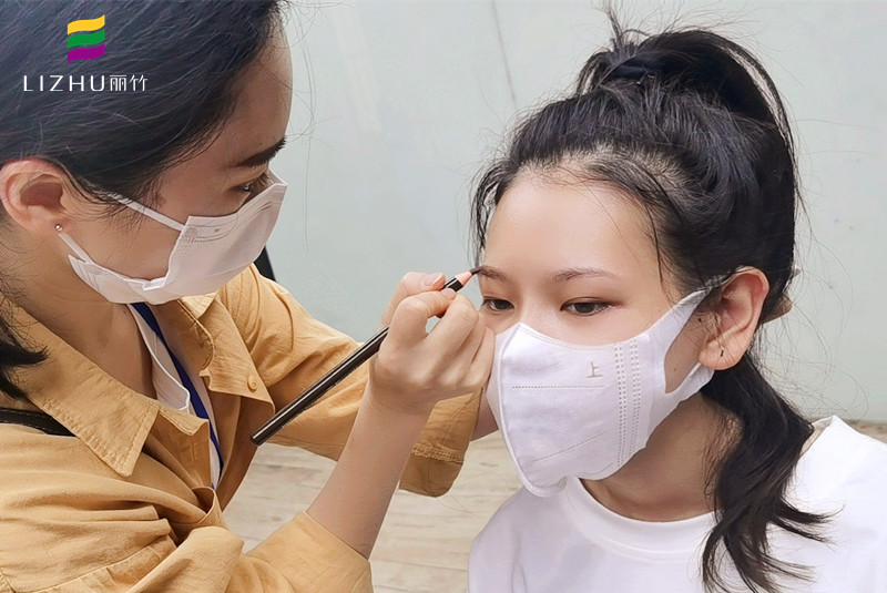 紋繡眉形設(shè)計的要素，南寧眉眼唇培訓(xùn)學(xué)校課程剖析