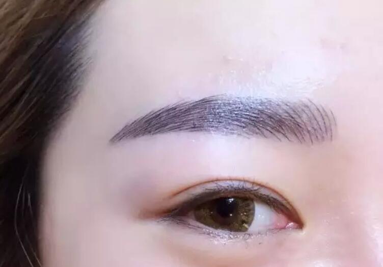 紋眉脫痂后沒(méi)顏色的原因，廣西紋繡師專(zhuān)業(yè)課程