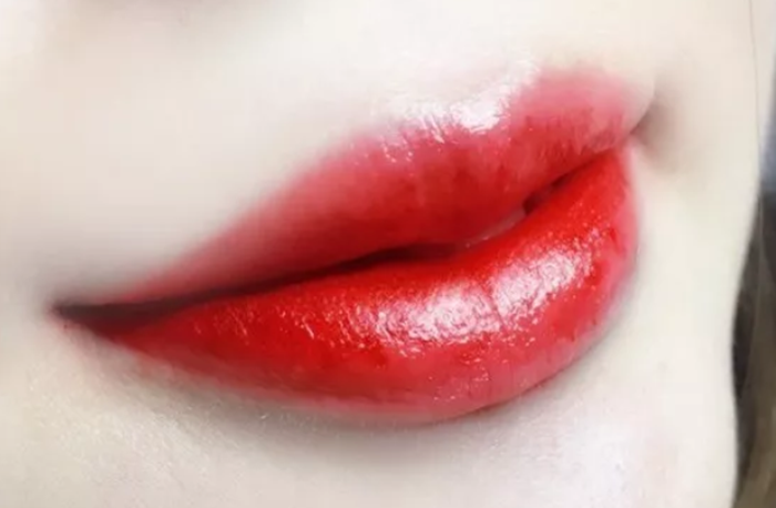 廣西紋繡技師：紋唇顏色不正常怎么辦？