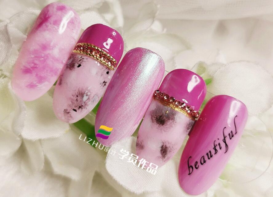 美甲暈染糊成團(tuán)的原因，南寧美甲培訓(xùn)課程講解