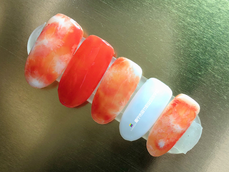 暈染美甲如何銜接自然的方法，美甲教程新手入門