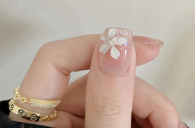 仙女必備顯白短款美甲，廣西美甲排行榜推薦
