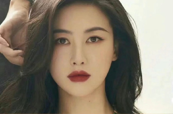 水彎眉教程，南寧化妝師日常必學(xué)