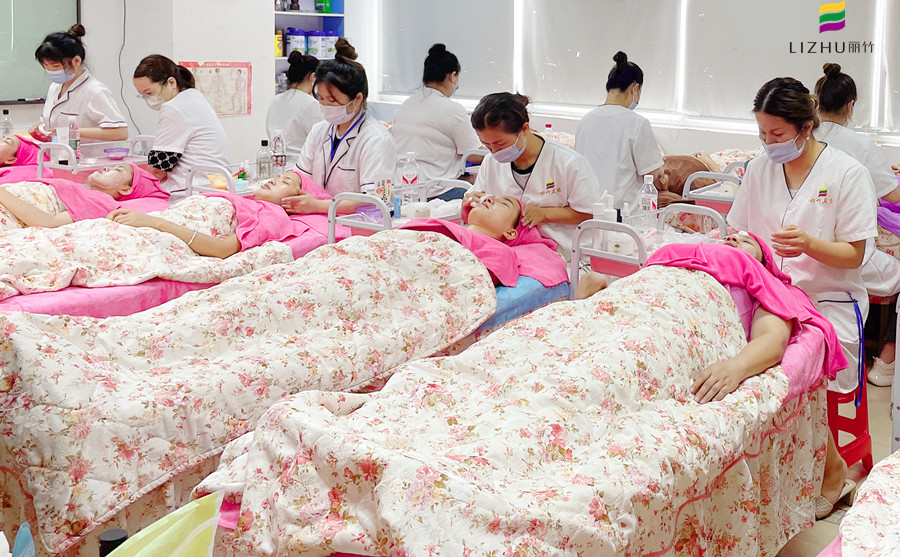 假期還債式護(hù)膚，南寧美容護(hù)膚培訓(xùn)教學(xué)