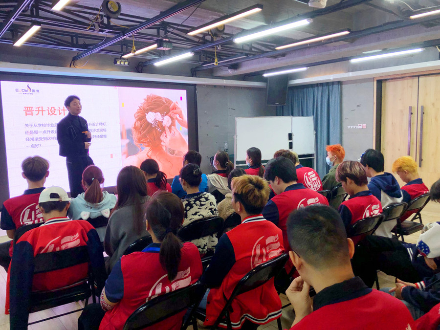 廣西美發(fā)畢業(yè)找工作：印·覺形象設計機構專場