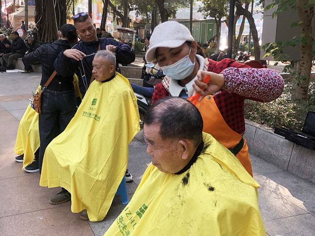 廣西社區(qū)理志愿服務活動受歡迎