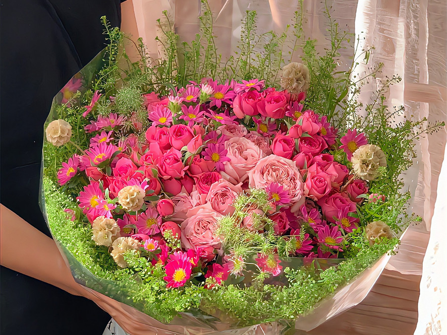 超治愈的春日花束，廣西花藝插花培訓(xùn)學(xué)校作品