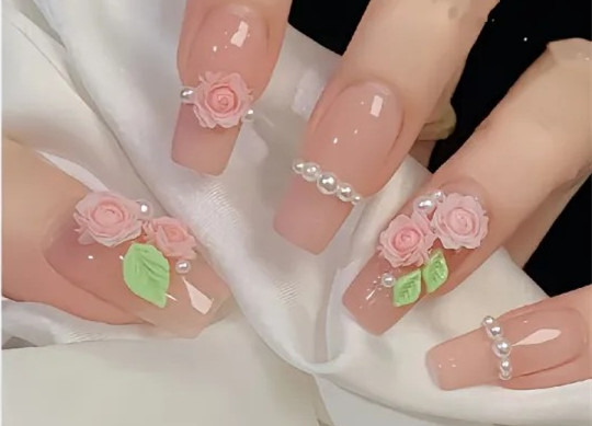 甜美系開春美甲，南寧專業(yè)美甲師推薦
