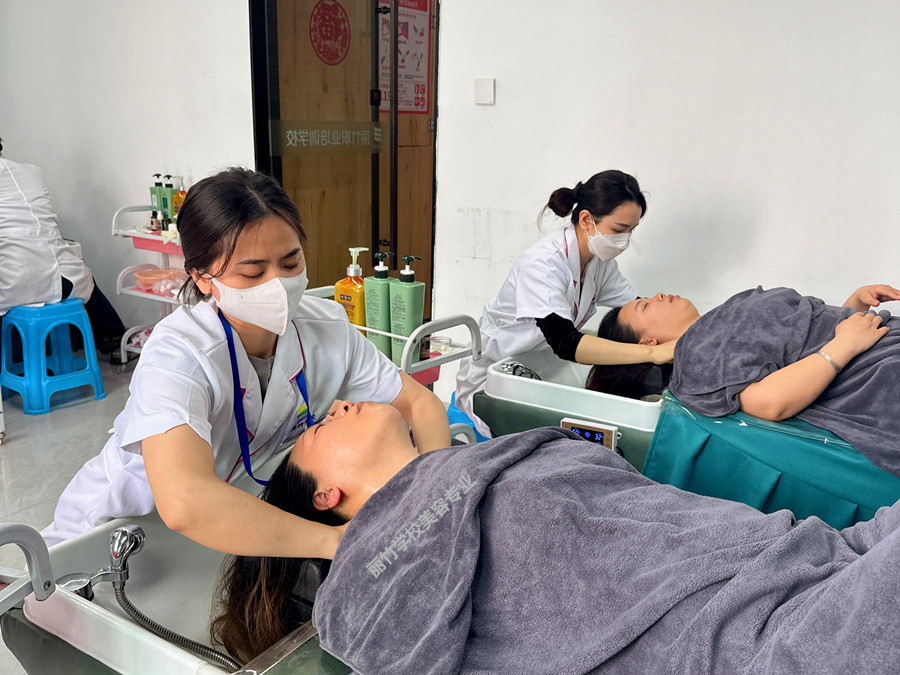 頭療肩頸按摩注意事項(xiàng)，廣西學(xué)頭療